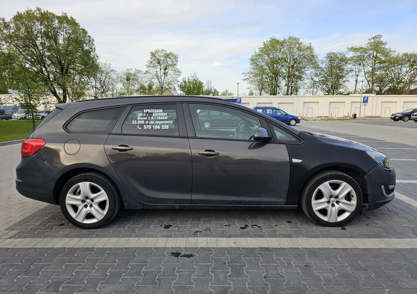 Opel Astra cena 18000 przebieg: 223774, rok produkcji 2013 z Wałcz małe 254